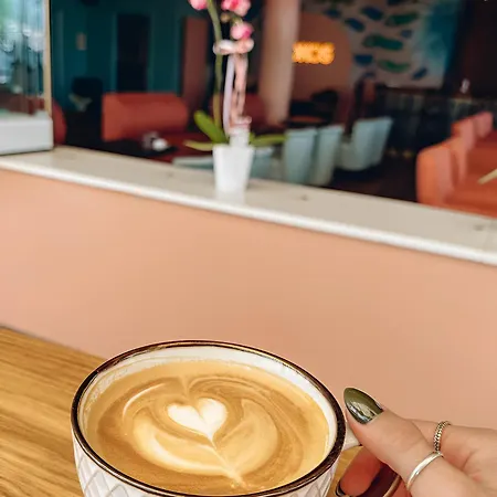 Eleni Golden - Comfort 2